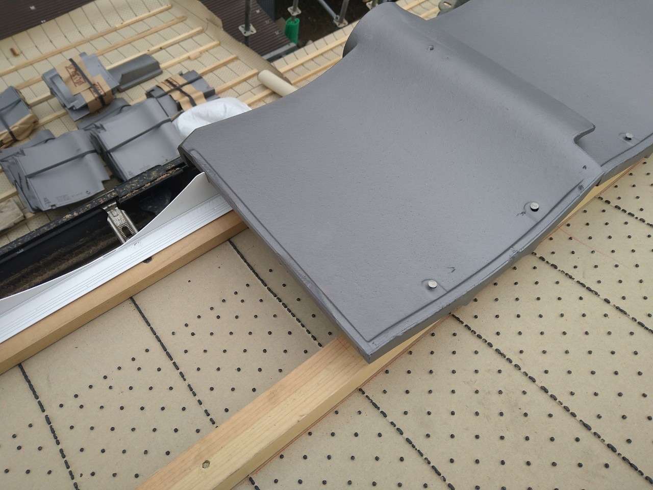 2025年4月施工　屋根の葺き替え　岐阜市　W様邸