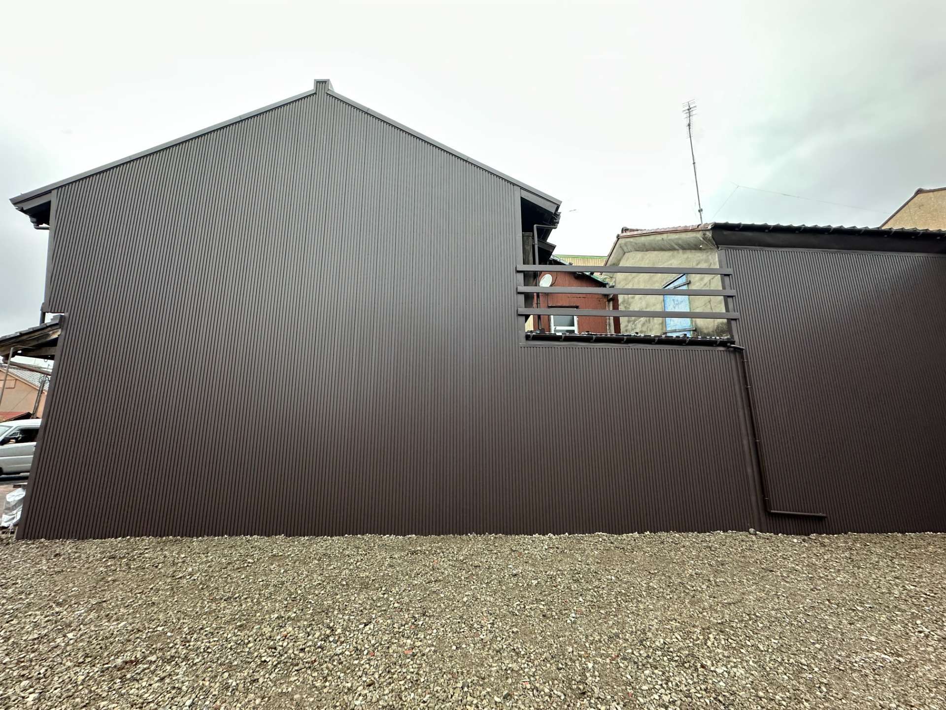 外壁板金 6山角波