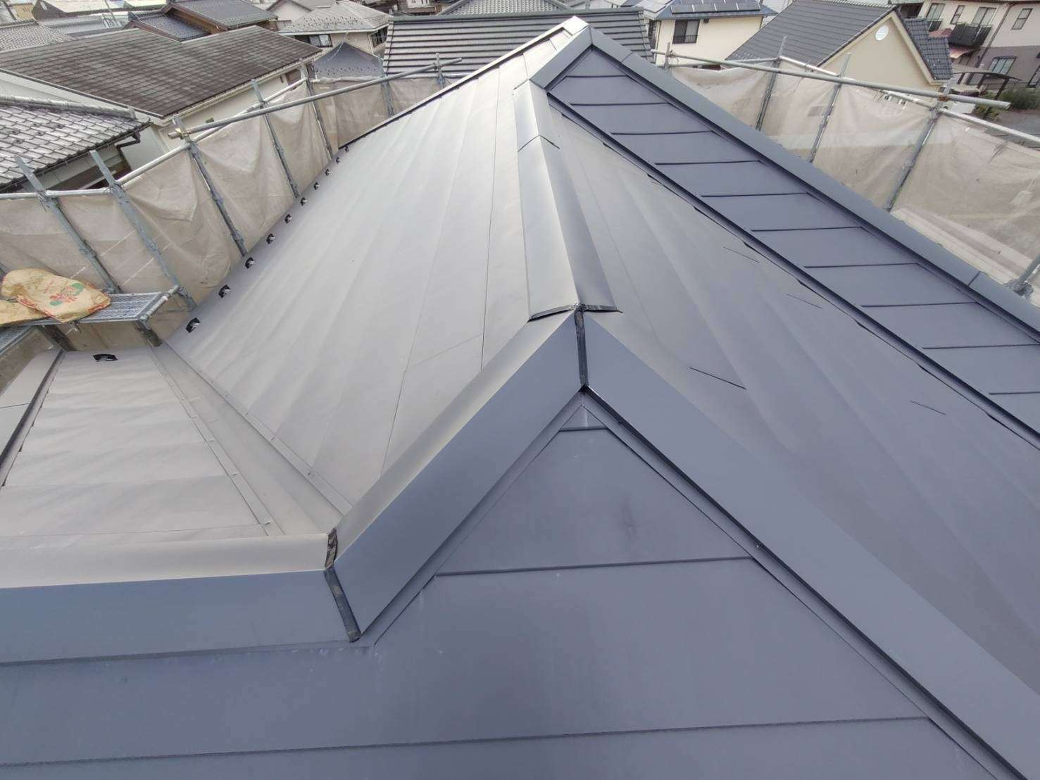 2025年11月施工　屋根カバー工法　屋根板金カバー工法　可児市F様邸