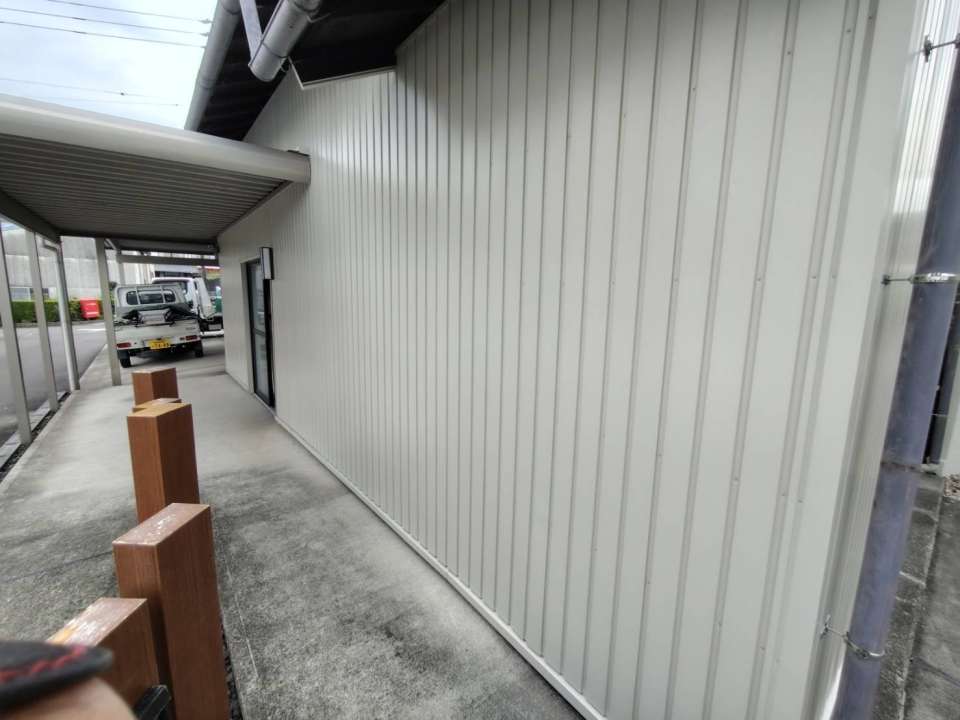 2026年8月施工　【岐阜県各務原市】築40年　セメント瓦の葺き替え　外壁波トタンカバー工法