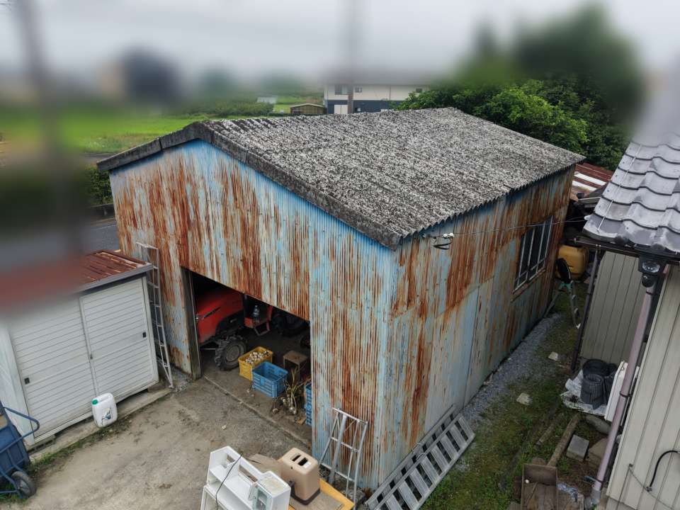 2026年9月施工　【羽島市正木町】築50年　倉庫　大波スレートカバー工法　波トタン貼り替え　雨樋(あまどい)工事