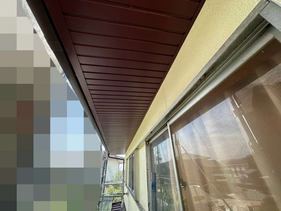 2026年10月施工　【三重県桑名市】築35年　屋根の葺き替え　あまどい工事 軒天井板金工事　破風板金巻き工事